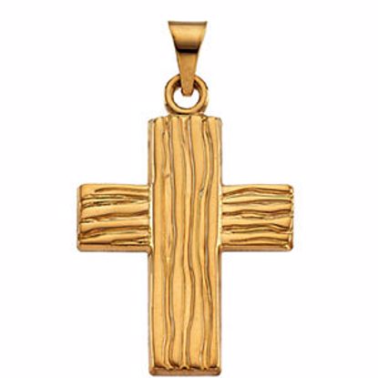 R41030:165623:P 10kt Yellow 23x19mm The Rugged Cross® Pendant without Packaging