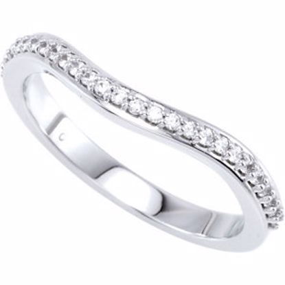 68082:121634:P Three-Stone Engagement Ring 
