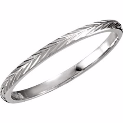 51101:100:P 14kt White 2mm Hand-Engraved Comfort Fit Band Size 5