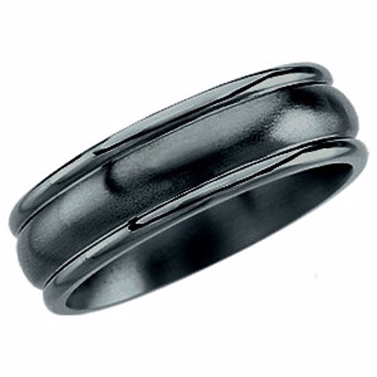 T901:1095:P Black Titanium 7.5mm Grooved Band Size 9.5