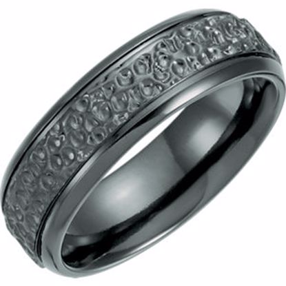 T1017:10125:P Black Titanium 7.5mm Grooved Hammered Band