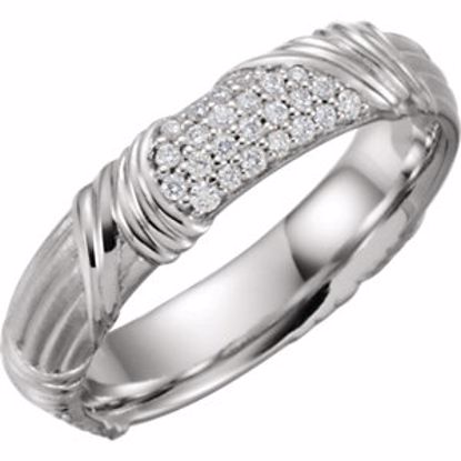 122300:107:P 18kt White 1/4 CTW Diamond Sculptural Band