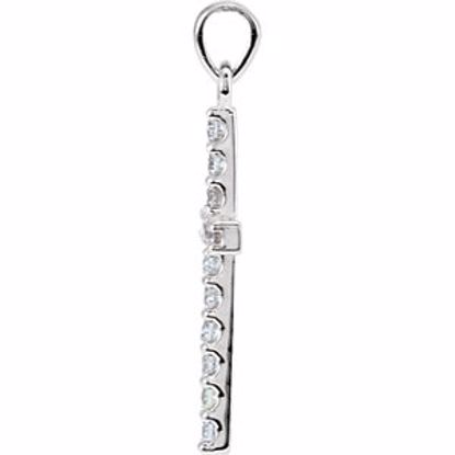 R42308:60000:P Platinum 1/3 CTW Diamond Cross Pendant 