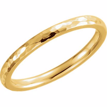 51528:4085:P 14kt Yellow 2mm Comfort Fit Hammer Finish Band Size 8.5